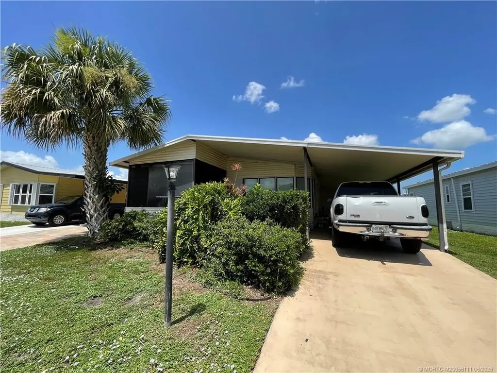 16528 Two Wood Way SW Indiantown FL 34956