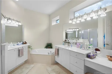 575 SW Romora Port St Lucie FL 34986