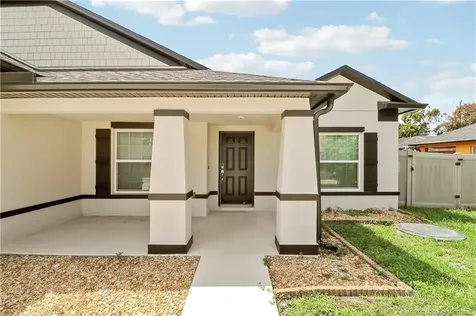 1026 SW Janar Avenue Port St Lucie FL 34953