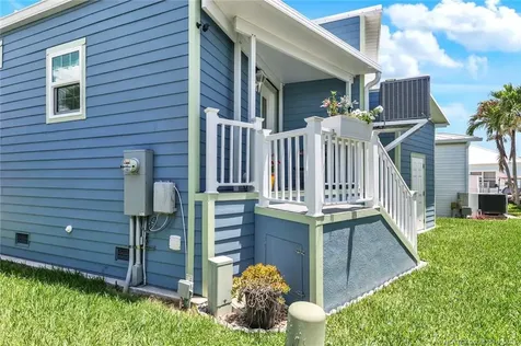 997 Nettles Boulevard Jensen Beach FL 34957