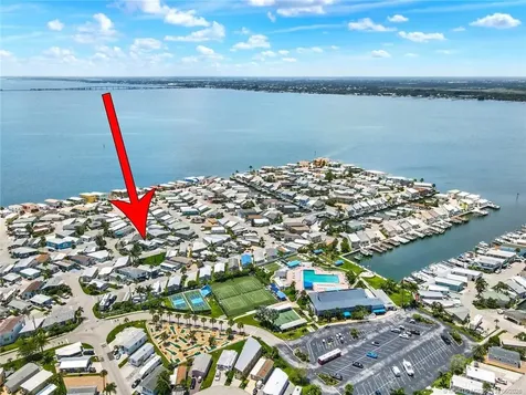 997 Nettles Boulevard Jensen Beach FL 34957