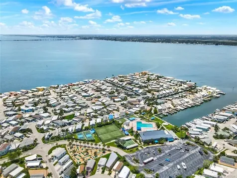 997 Nettles Boulevard Jensen Beach FL 34957