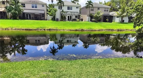 9780 NW 10th Street Plantation FL 33322