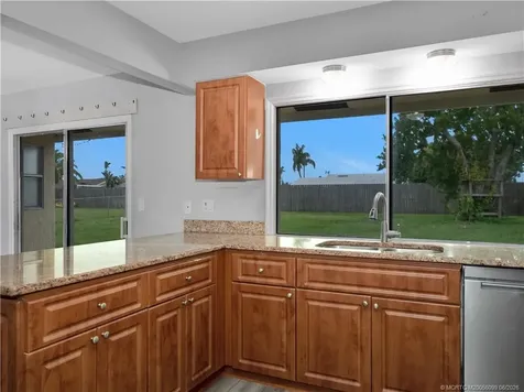 1862 SE Rainier Road Port St Lucie FL 34952