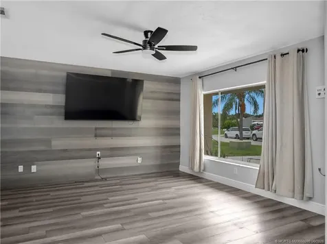 1862 SE Rainier Road Port St Lucie FL 34952