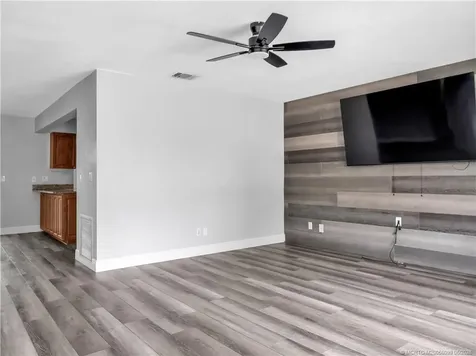 1862 SE Rainier Road Port St Lucie FL 34952