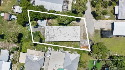 2653 NE Palm Avenue Jensen Beach FL 34957