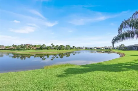 466 SE Vallarta Drive Port St Lucie FL 34984