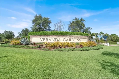 466 SE Vallarta Drive Port St Lucie FL 34984