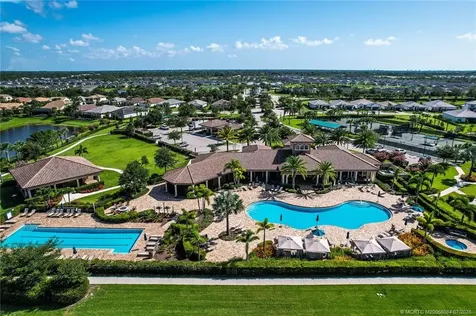 466 SE Vallarta Drive Port St Lucie FL 34984