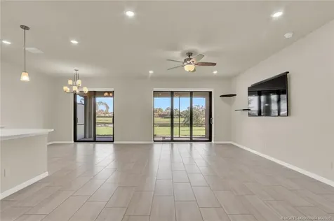 466 SE Vallarta Drive Port St Lucie FL 34984