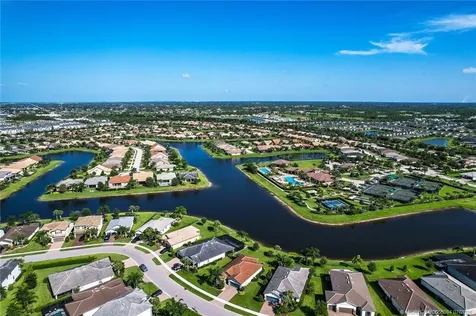 466 SE Vallarta Drive Port St Lucie FL 34984
