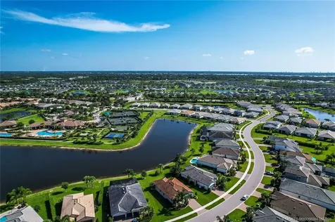 466 SE Vallarta Drive Port St Lucie FL 34984