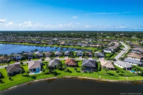 466 SE Vallarta Drive Port St Lucie FL 34984