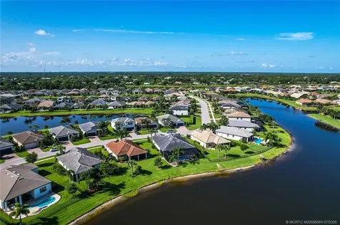 466 SE Vallarta Drive Port St Lucie FL 34984