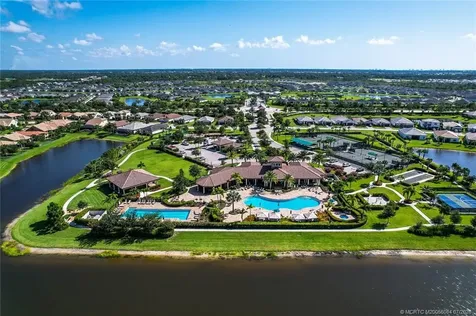 466 SE Vallarta Drive Port St Lucie FL 34984