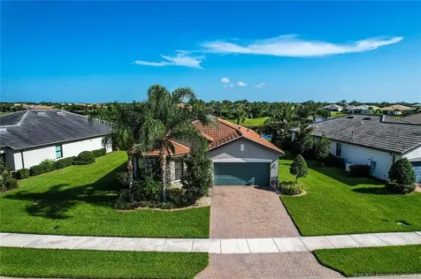 466 SE Vallarta Drive Port St Lucie FL 34984