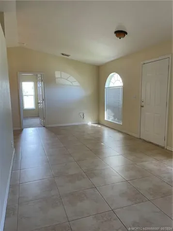 419 SW Meadow Terrace Port St Lucie FL 34984