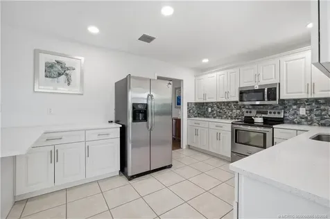 1007 SE Euclid Lane Fort Pierce FL 34983