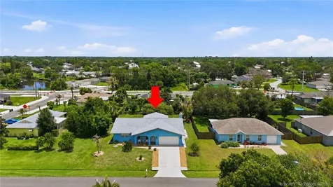 1007 SE Euclid Lane Fort Pierce FL 34983