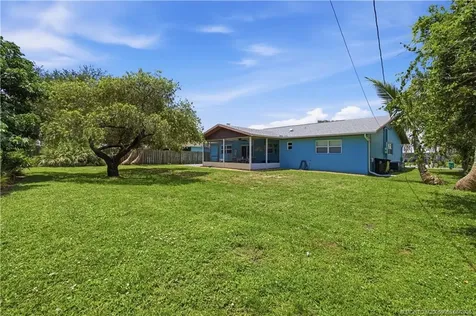 1007 SE Euclid Lane Fort Pierce FL 34983