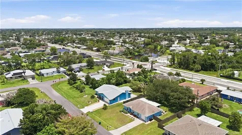 1007 SE Euclid Lane Fort Pierce FL 34983