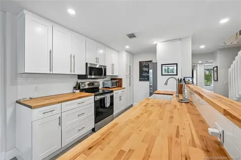 250 NE Edgewater Drive Stuart FL 34996