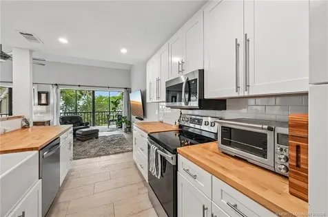 250 NE Edgewater Drive Stuart FL 34996