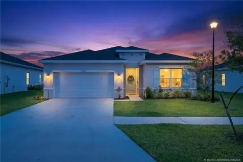 12627 SW Forli Way Port St Lucie FL 34987