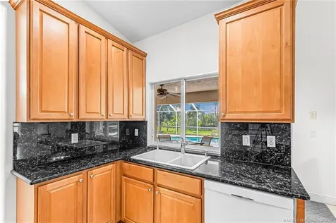 524 SE Nome Drive Port St Lucie FL 34984
