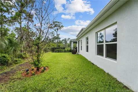 208 SW Pomeroy Street Stuart FL 34997