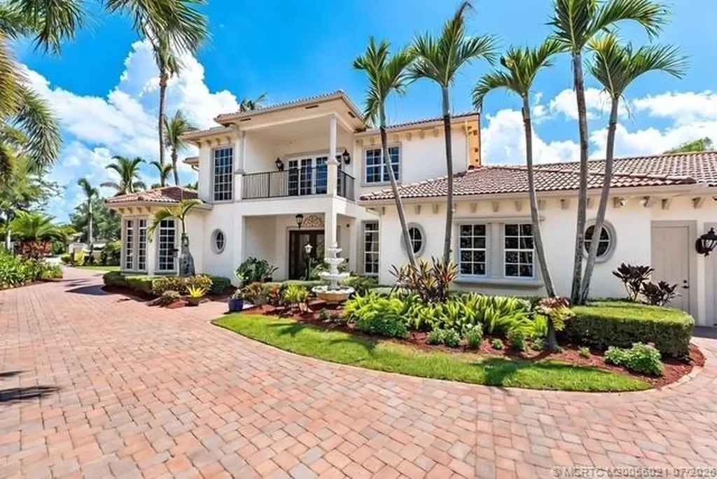 32 SW Wiregrass Court Palm City FL 34990