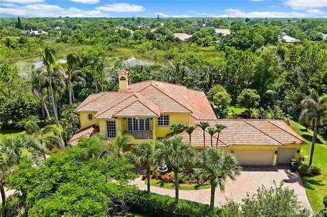 32 SW Wiregrass Court Palm City FL 34990