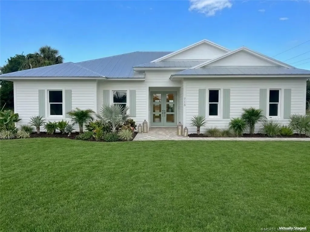 918 SE Hibiscus Avenue Stuart FL 34996