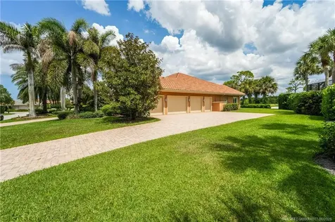 11670 SE Plandome Drive Hobe Sound FL 33455