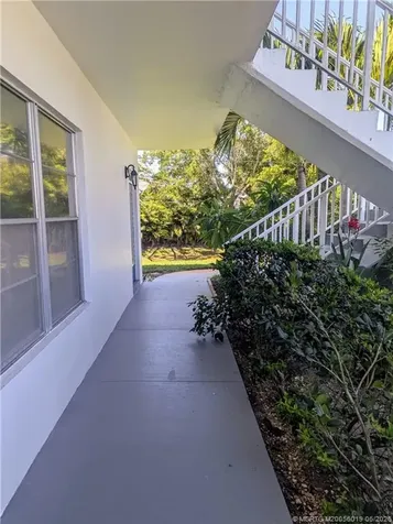 2929 SE Ocean Boulevard Stuart FL 34996