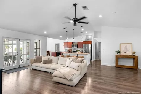 5068 SE Major Way Stuart FL 34997