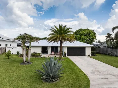 5068 SE Major Way Stuart FL 34997