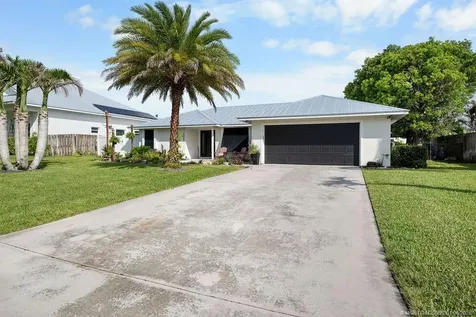 5068 SE Major Way Stuart FL 34997