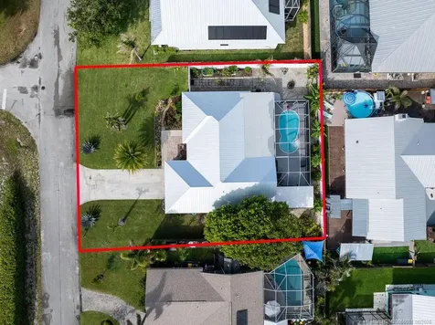5068 SE Major Way Stuart FL 34997