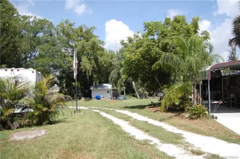 2605 SE 44th Avenue Okeechobee FL 34974