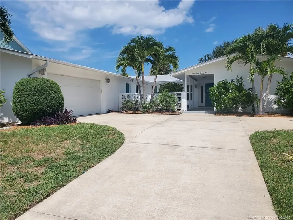 3331 NE Skyline Drive Jensen Beach FL 34957