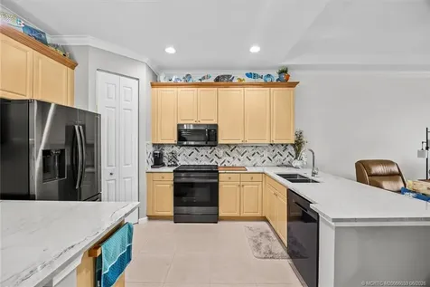 1004 Mariner Bay Boulevard Fort Pierce FL 34949