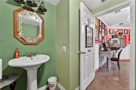 1005 W Midway Road Fort Pierce FL 34982