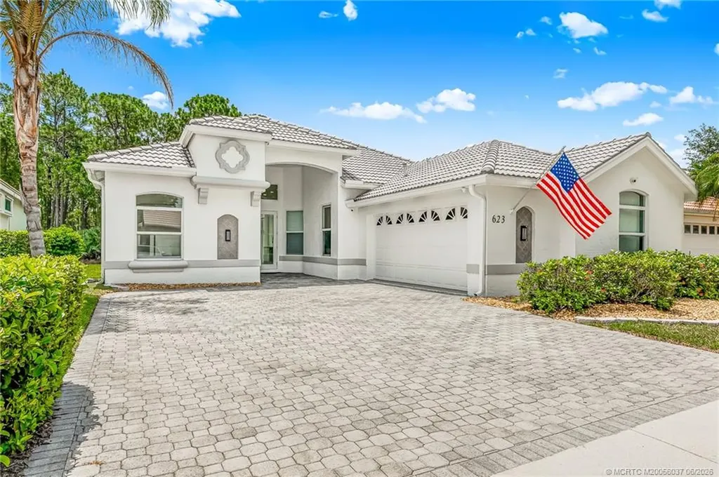 623 SW Lake Charles Circle Port St Lucie FL 34986