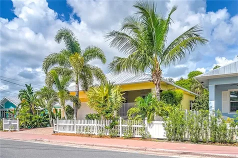 412 SW Akron Avenue Stuart FL 34994