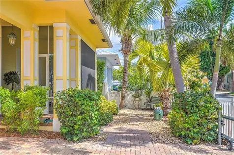 412 SW Akron Avenue Stuart FL 34994