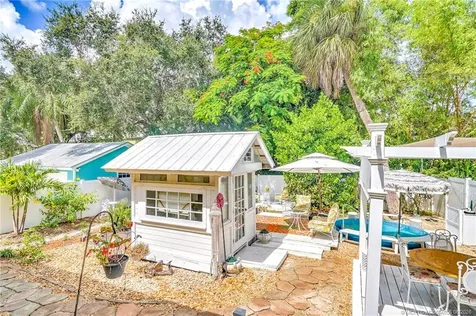 412 SW Akron Avenue Stuart FL 34994