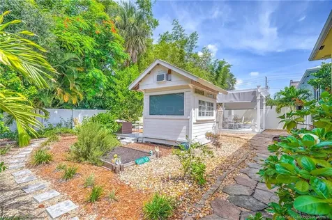 412 SW Akron Avenue Stuart FL 34994