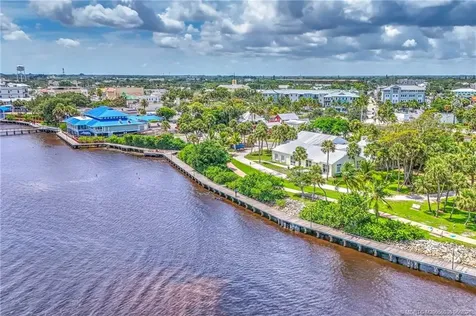 412 SW Akron Avenue Stuart FL 34994
